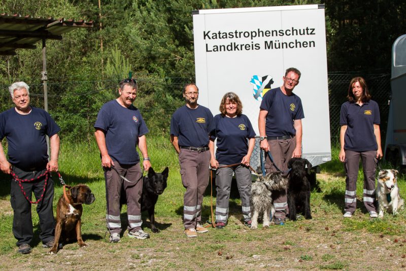 RettungshundestaffelWiesbaden-TrainingstageHochbrück2017